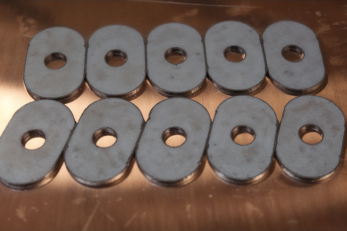 5/16″ extra heavy oval fender washer
